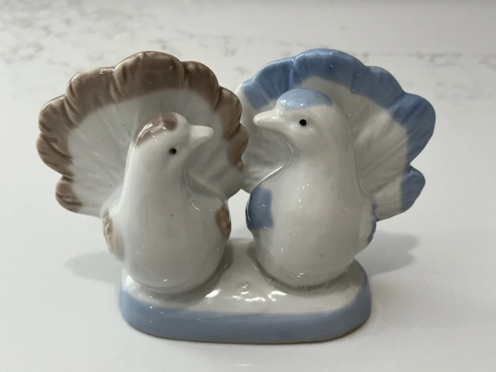 Vintage Mid-Century Porcelain Fantail Doves Figurine - Blue & Brown Lovebirds